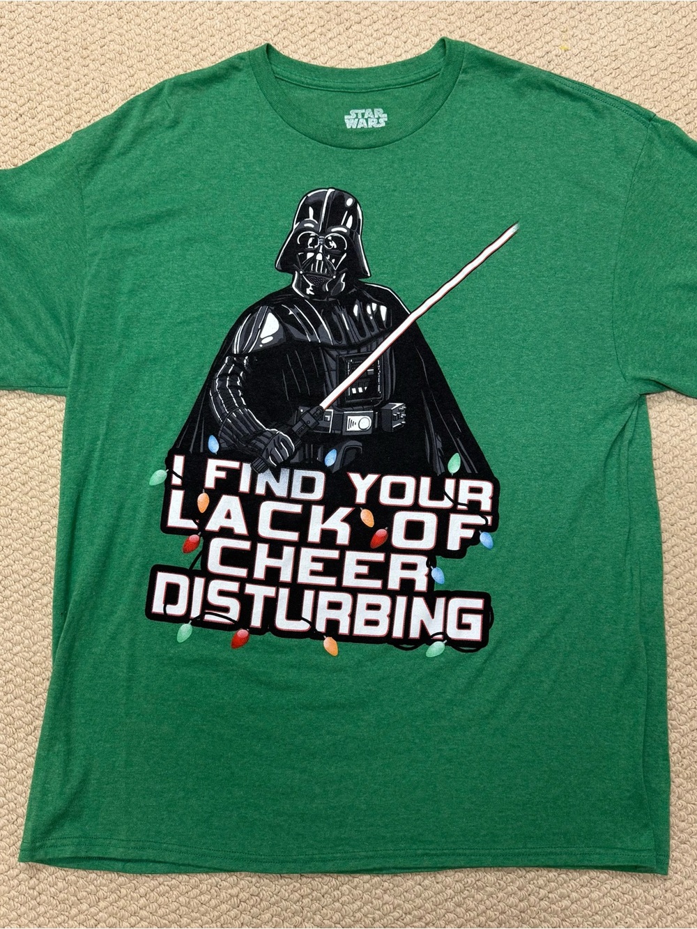 Star Wars Green Tee with Darth Vader Holiday Graphic size XL men’s